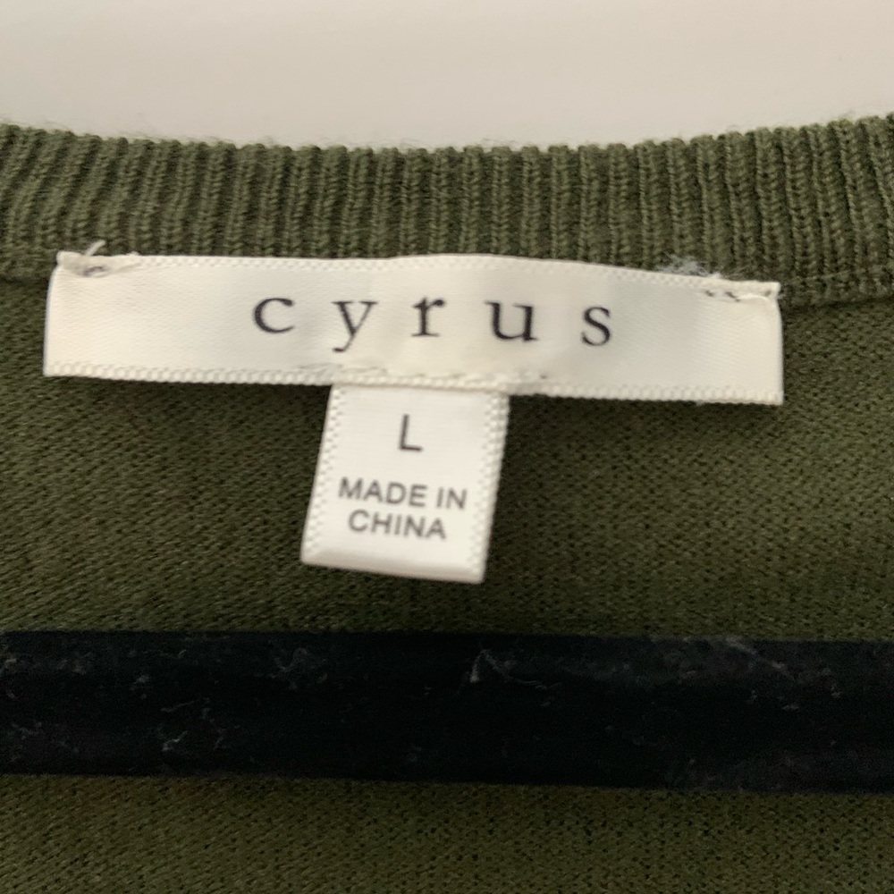 Cyrus Sweater - Picture 3 of 3